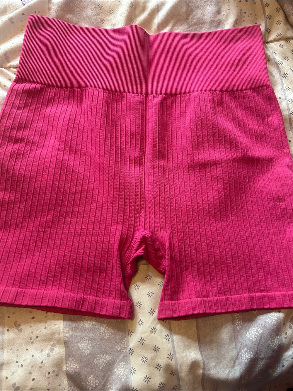 H&M Ribbed High-Waist Bike Shorts in Fuchsia Pink